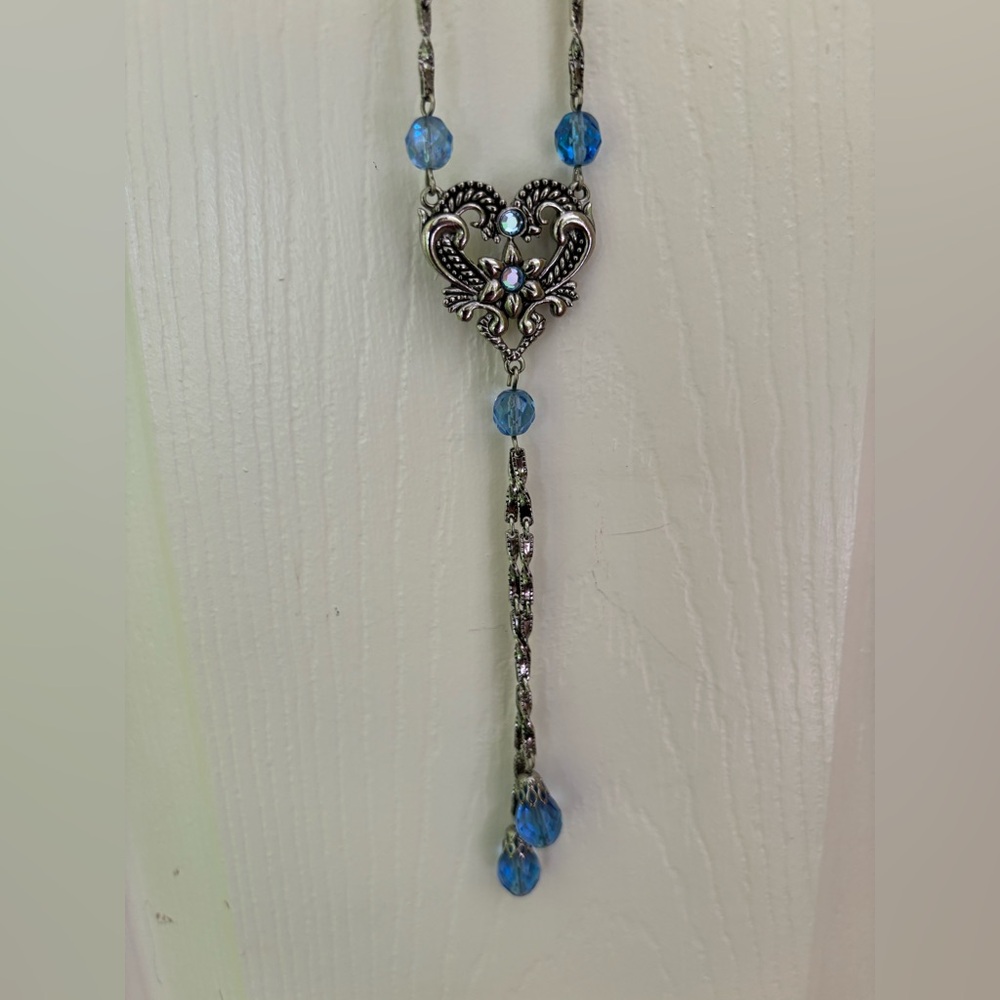 Lariat Silver and Blue Heart Pendant Necklace